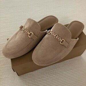 Elegant Tan Mules with Gold Accent